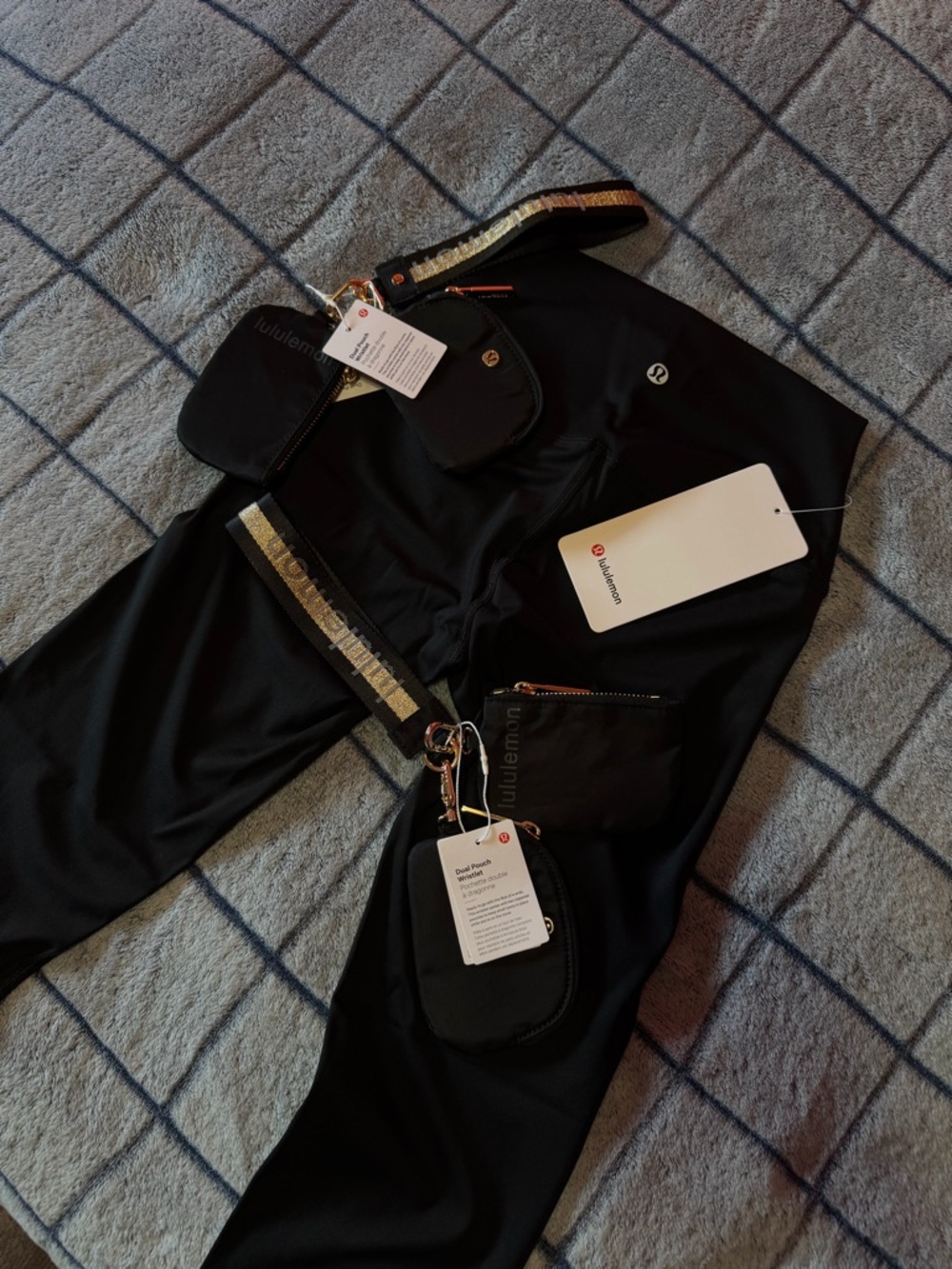 Lululemon Define Leggings + Keychain Bundle - Picture 3 of 3